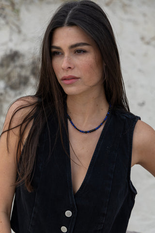 NAVY NECKLACE